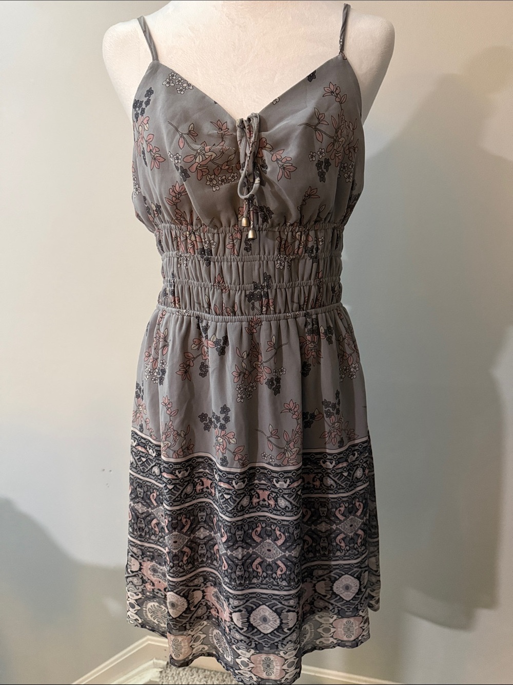 Maurices Women’s Grey Floral Smocked Waist Sundress Sz Medium